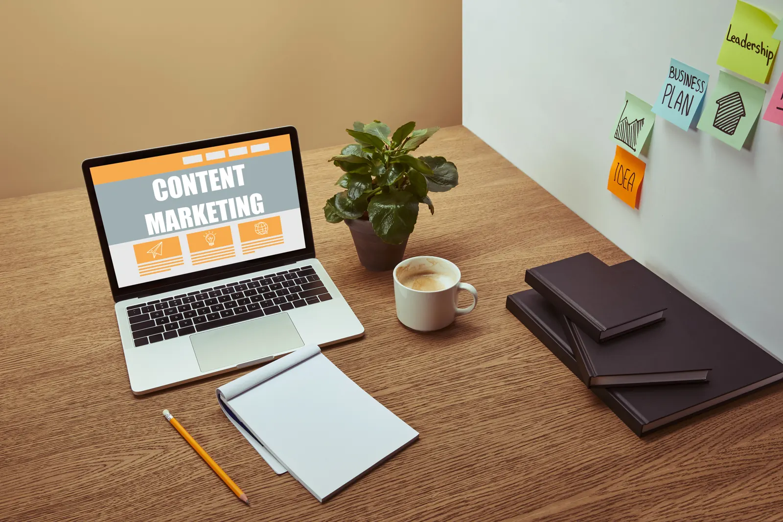 Ordinateur affichant un projet de contenu